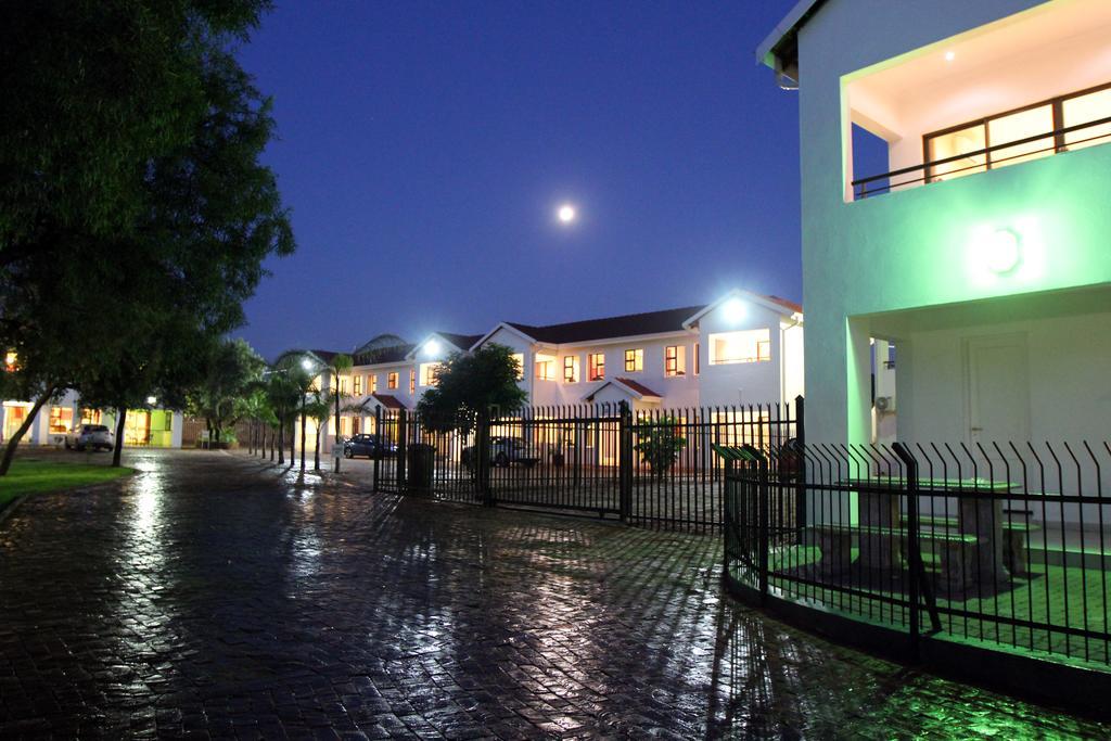 Casa Bianca Guest Lodge ฮาร์ทบีสบูร์ท ภายนอก รูปภาพ